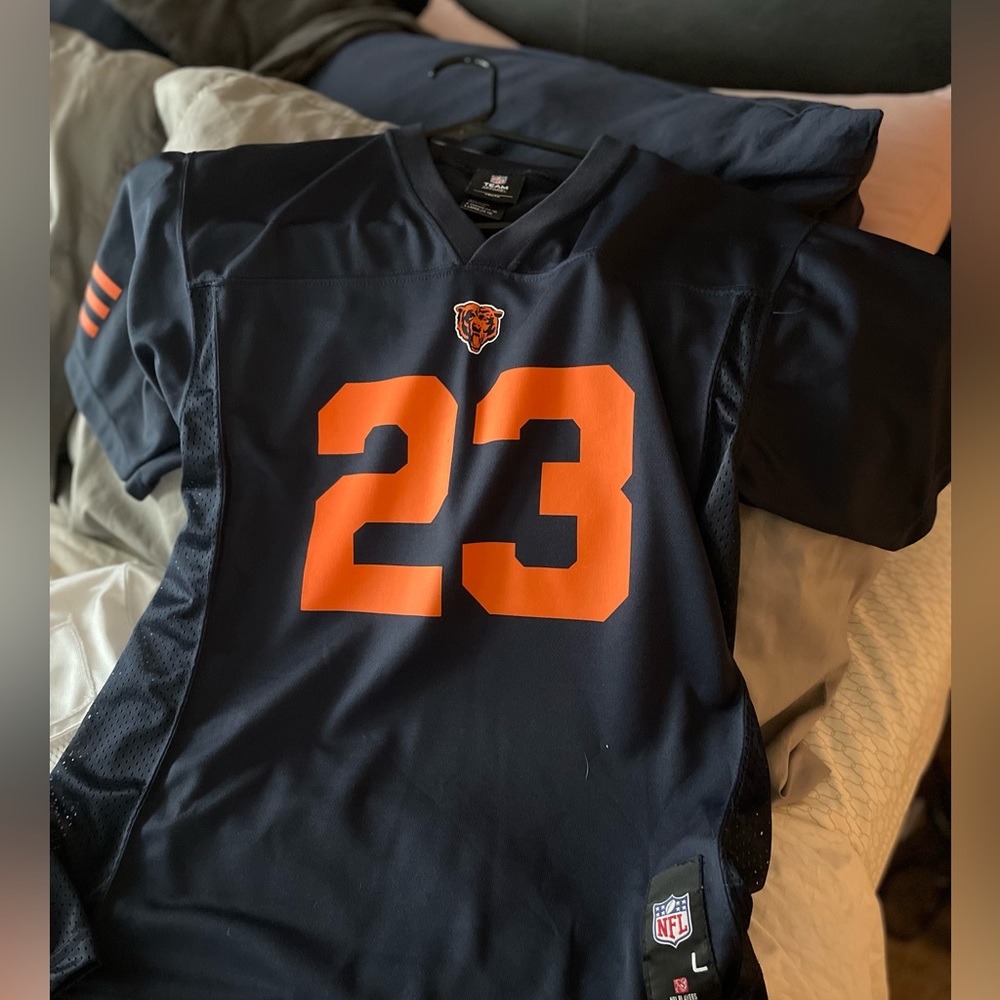 1 jacket 2 jersey’s - Picture 9 of 14